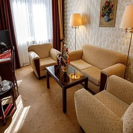 Hotel Minsk 4*